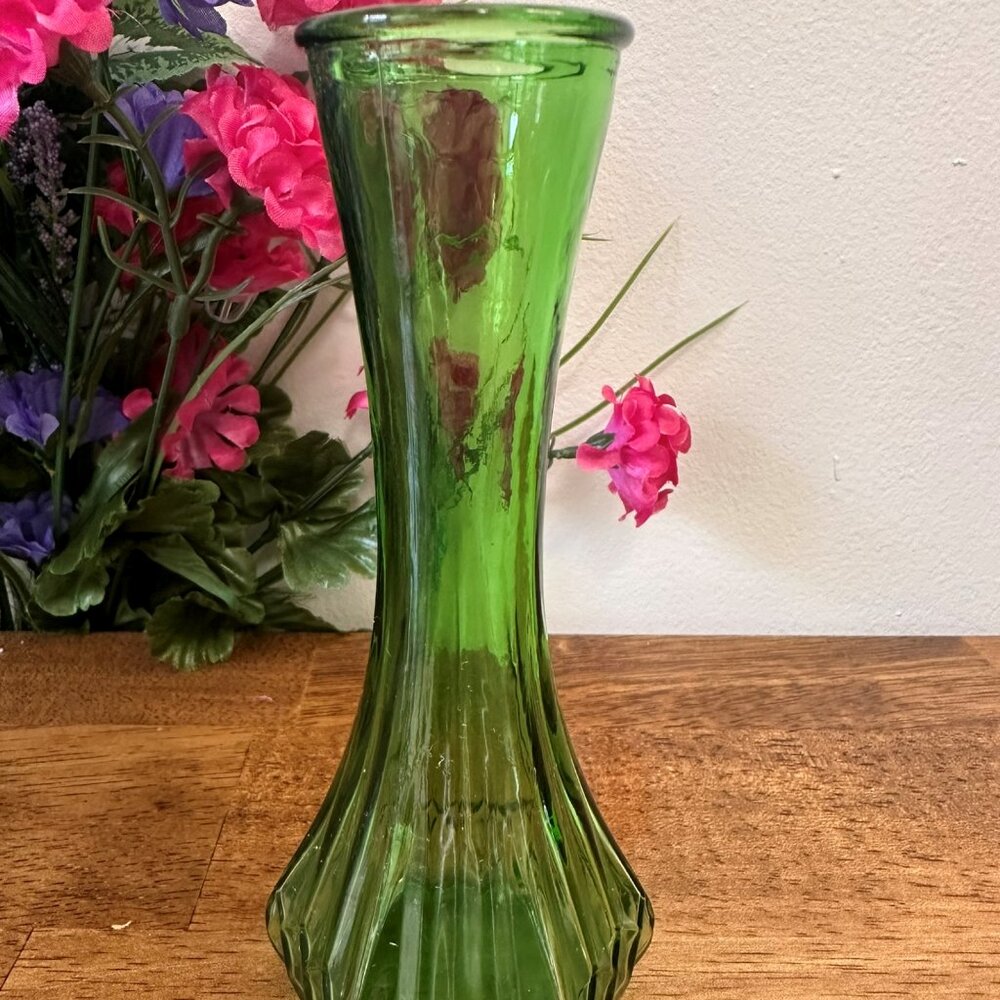 Vintage Hoosier Glass Bud Vase Green Diamond‎ Pattern 4063-C Hexagon Base